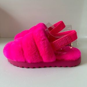NWT Ugg Womens Super Fluff Slipper 9 Furry Bright Pink